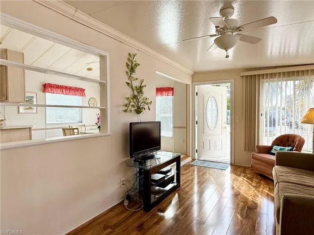 193 Panther Pass Cir 193, Naples, Florida 34114
