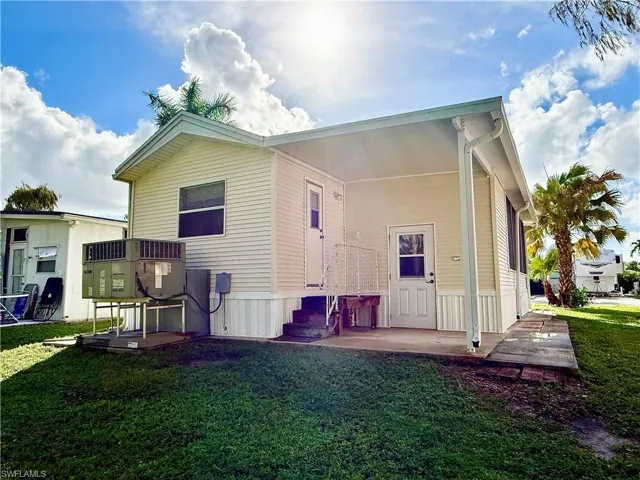 193 Panther Pass Cir 193, Naples, Florida 34114