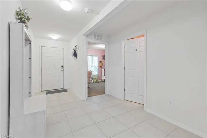 3454 NE 10th  PL, Cape Coral, FL 33909