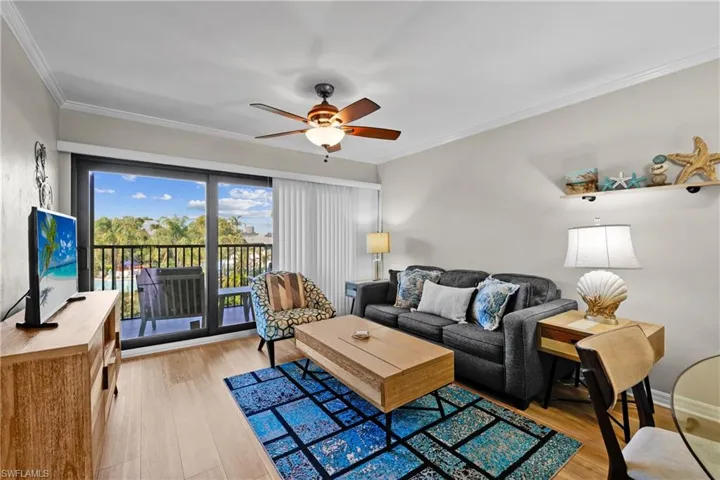 600 Neapolitan Way # 343, Naples Fl 34103