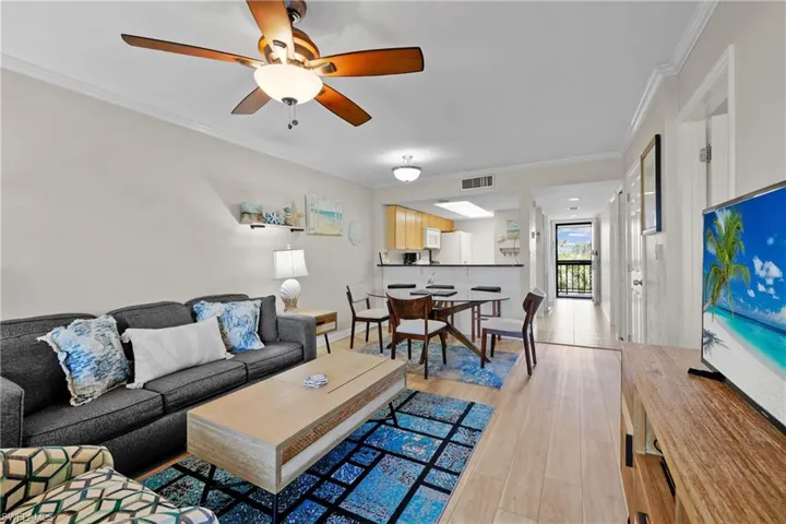 600 Neapolitan Way # 343, Naples Fl 34103