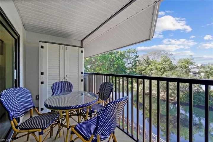 600 Neapolitan Way # 343, Naples Fl 34103