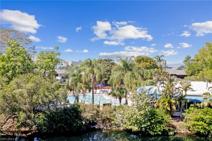 600 Neapolitan Way # 343, Naples Fl 34103