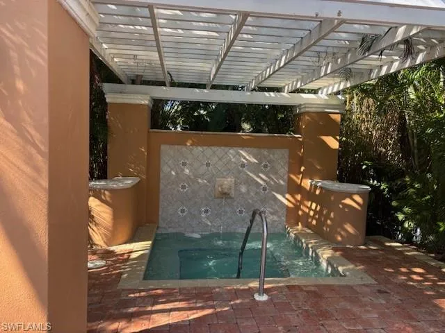1150 Wildwood Lakes Blvd 202, Naples, Florida 34104