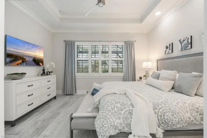 6419  Negril Isle  DR, Naples, FL 34113