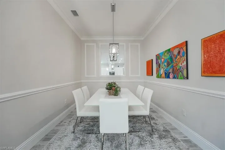 6419  Negril Isle  DR, Naples, FL 34113
