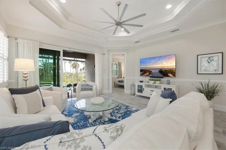 6419  Negril Isle  DR, Naples, FL 34113