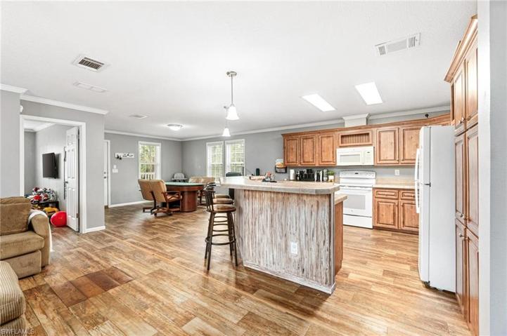4690  26th SE AVE, NAPLES, FL 34117