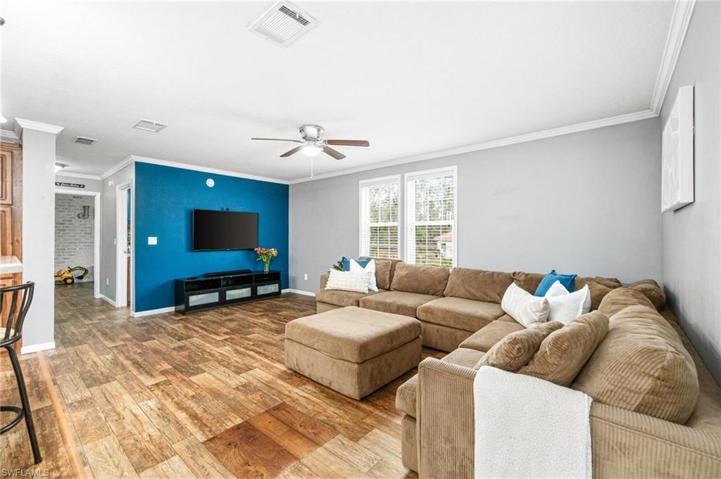 4690  26th SE AVE, NAPLES, FL 34117