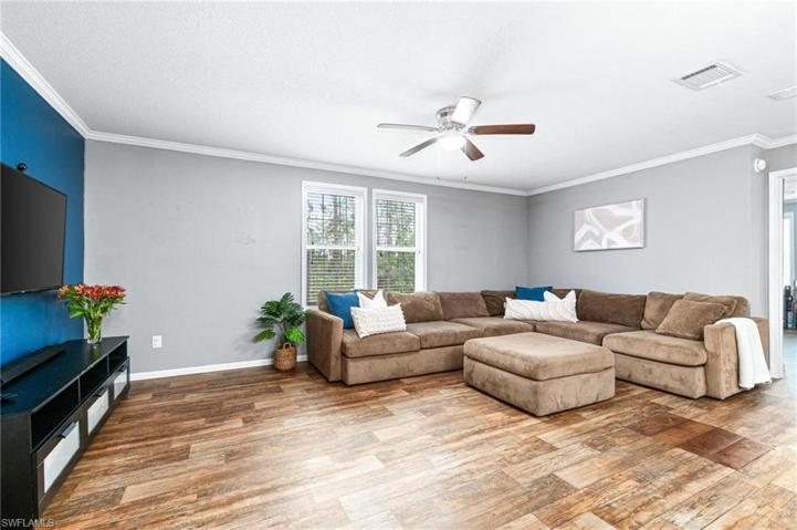 4690  26th SE AVE, NAPLES, FL 34117