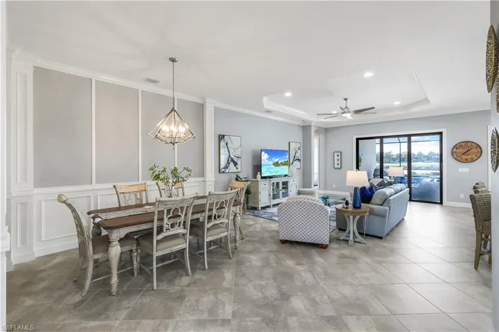9402  Terresina  DR, Naples, FL 34119