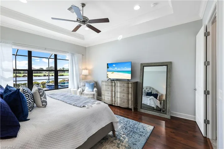 9402  Terresina  DR, Naples, FL 34119