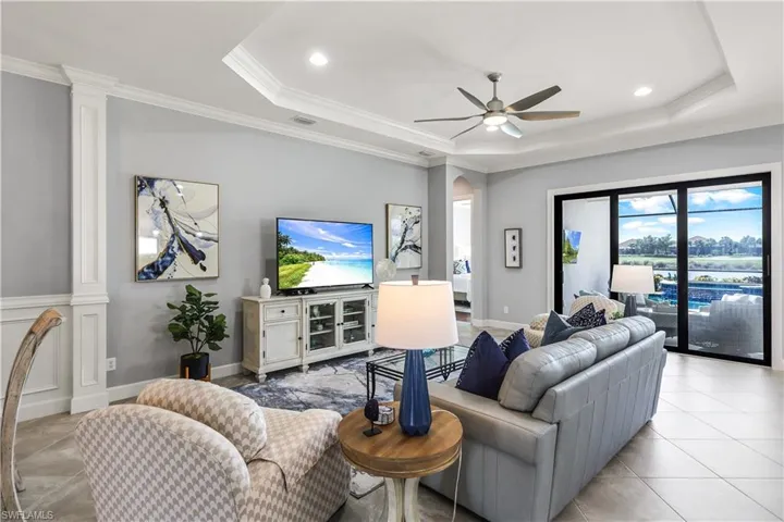 9402  Terresina  DR, Naples, FL 34119