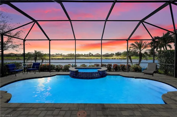 9402  Terresina  DR, Naples, FL 34119
