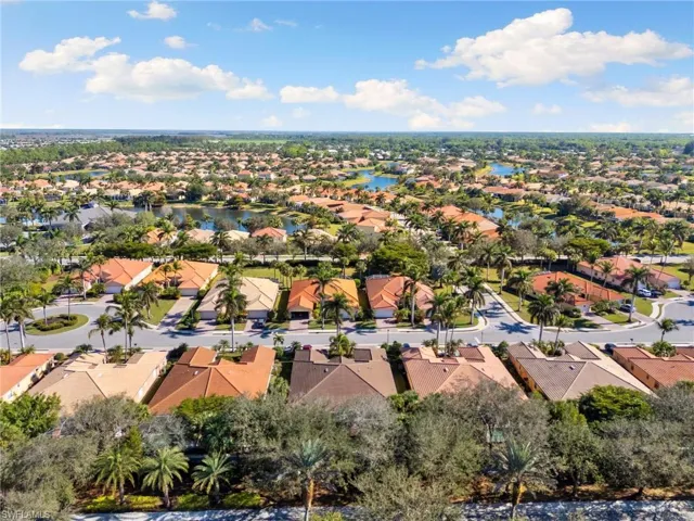 14155  Fall Creek  CT, Naples, FL 34114