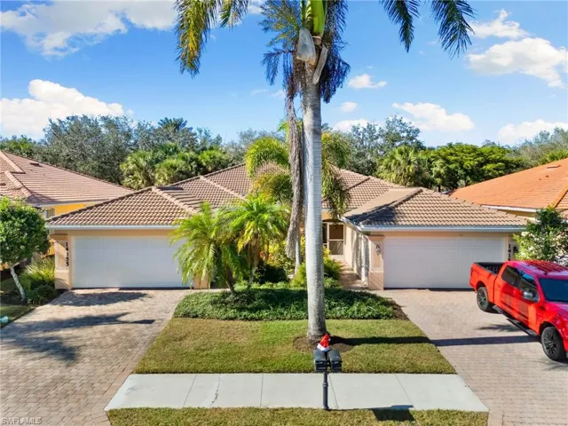 14155  Fall Creek  CT, Naples, FL 34114