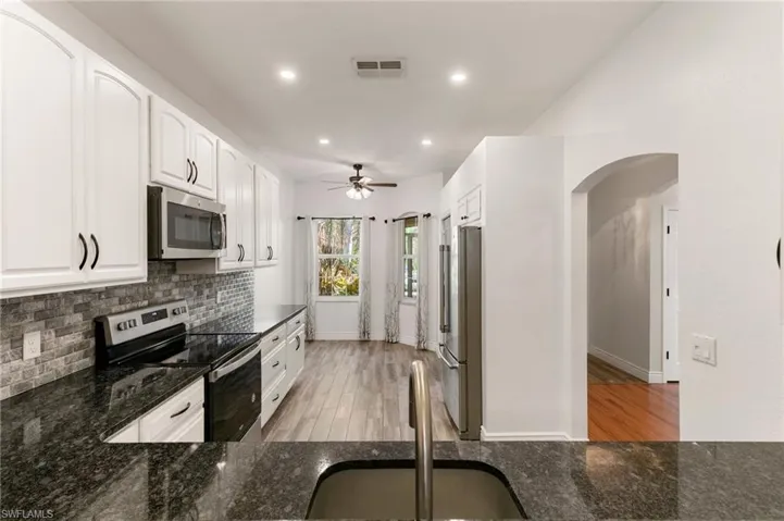 14155  Fall Creek  CT, Naples, FL 34114