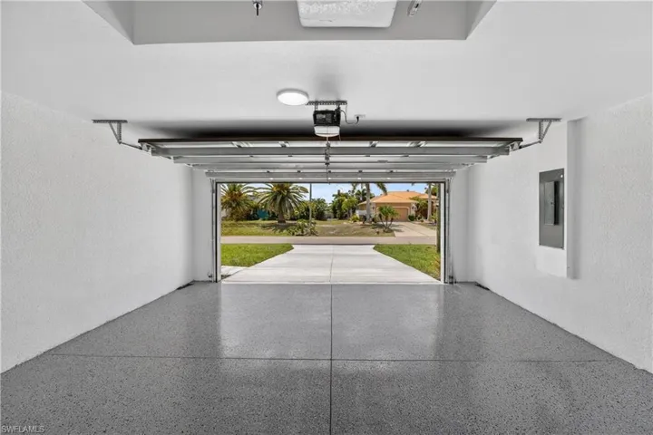 1517 17th St, Cape Coral, Florida 33993