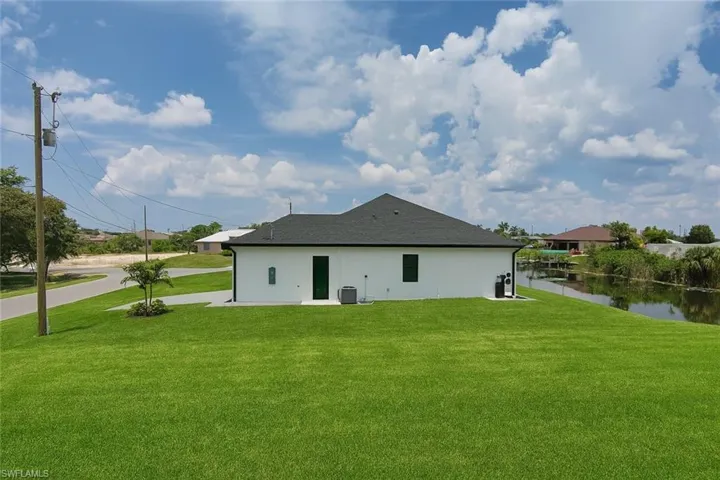 1321 19th Ter, Cape Coral, Florida 33909