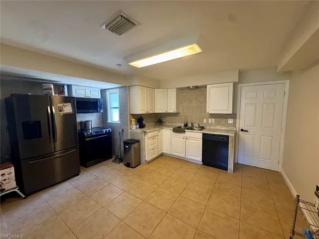 346 Muskegon Ave, Fort Myers, Florida 33905