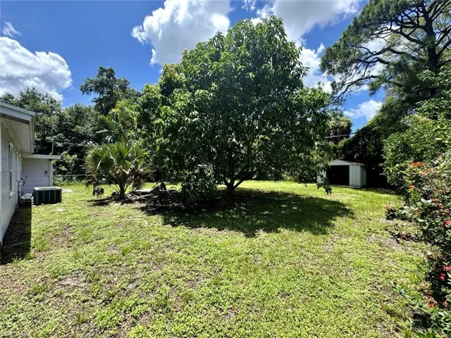 346 Muskegon Ave, Fort Myers, Florida 33905