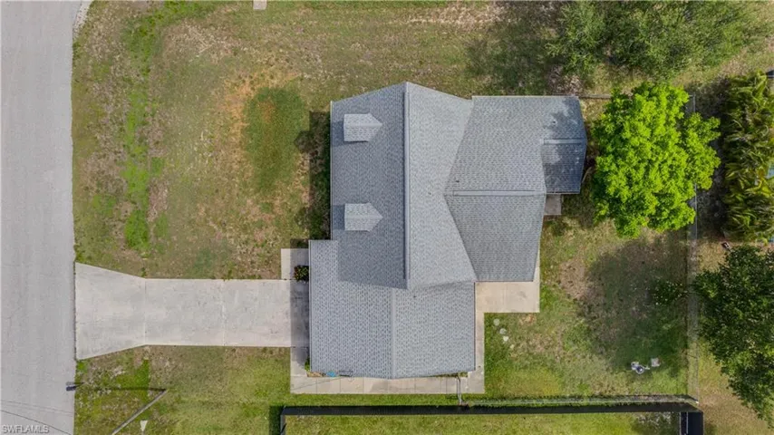 2010 Nw 2nd Pl, Cape Coral, Florida 33993