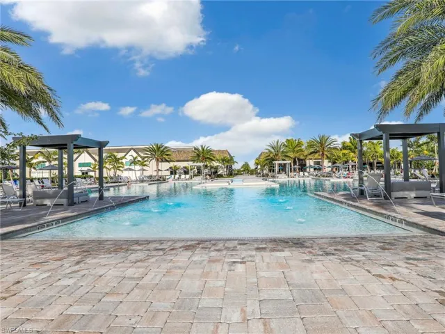 18560 Ives Dr, Estero, Florida 33928