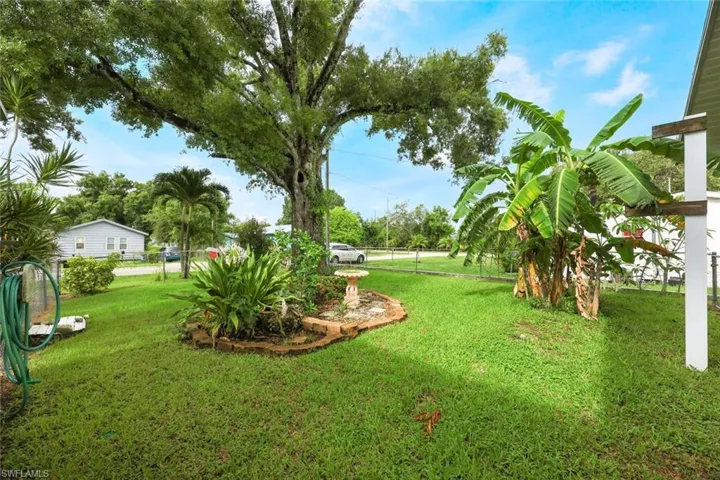 562  Clark  ST, North Fort Myers, FL 33903