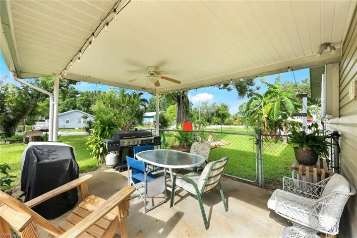 562  Clark  ST, North Fort Myers, FL 33903