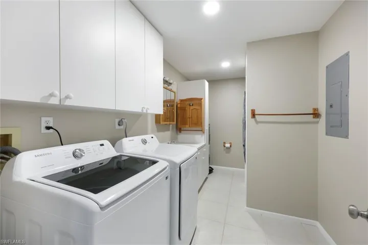 Laundry & Bathroom