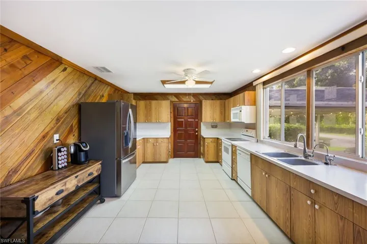562  Clark  ST, North Fort Myers, FL 33903