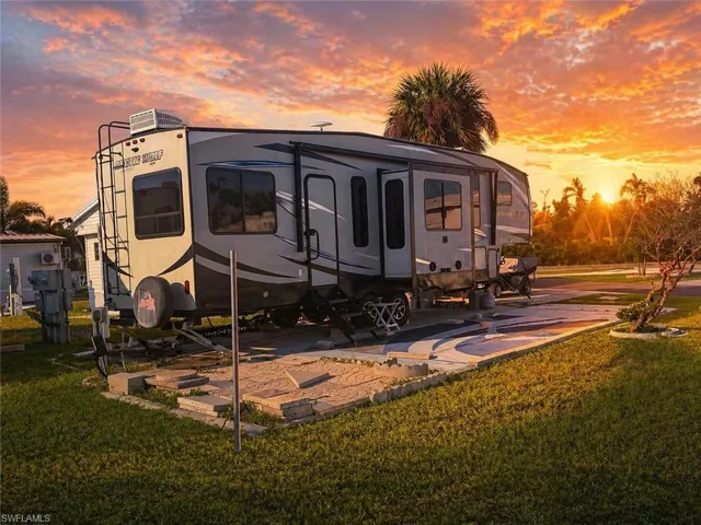 5th Wheel RV