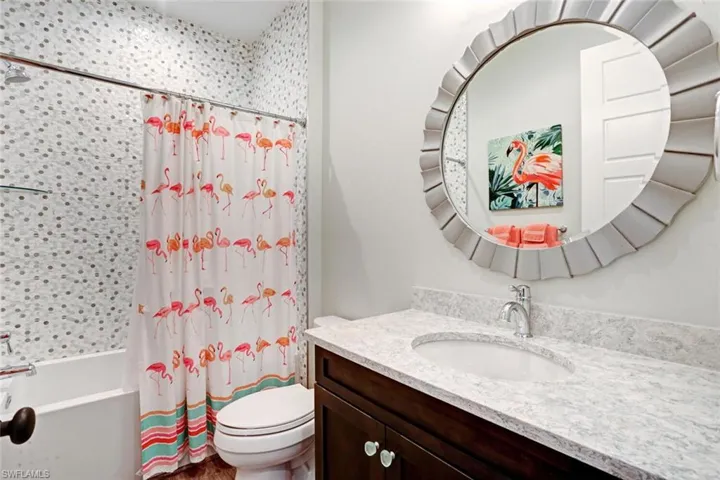 Third-level guest bathroom