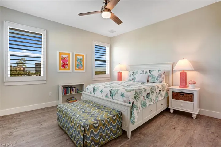 Third-level guest bedroom with en-suite bathroom