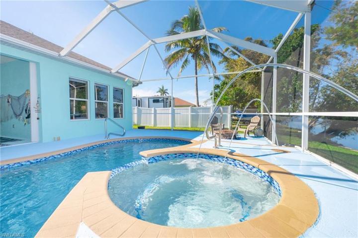 2123 NE 4th ST, CAPE CORAL FL 33909