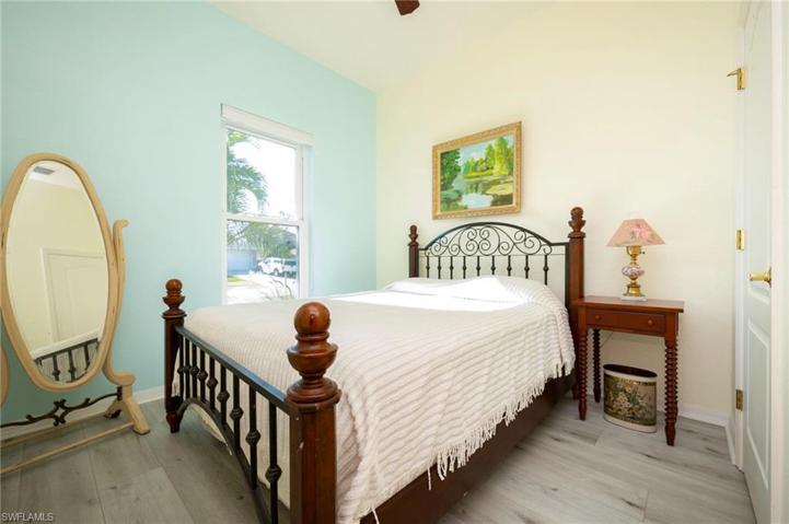 2123 NE 4th ST, CAPE CORAL FL 33909