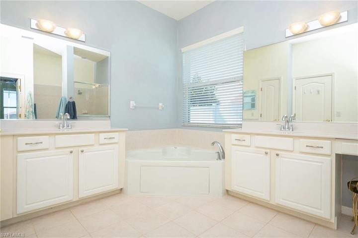 2123 NE 4th ST, CAPE CORAL FL 33909