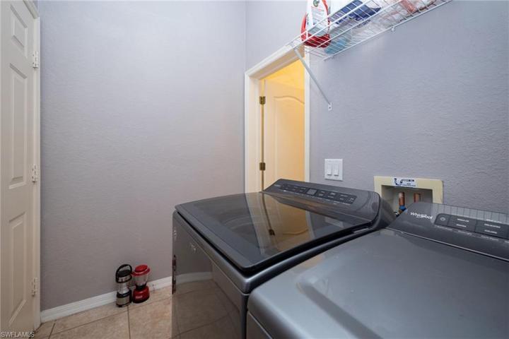 2123 NE 4th ST, CAPE CORAL FL 33909