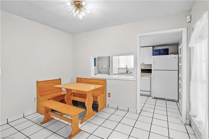 Dining area - Pass thru to kitchen.