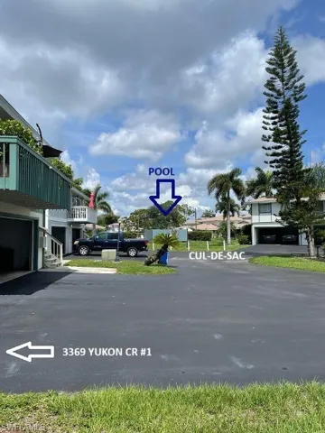 3369 YUKON CR #1 - CUL-DE-SAC AND SWIMMING POOL!