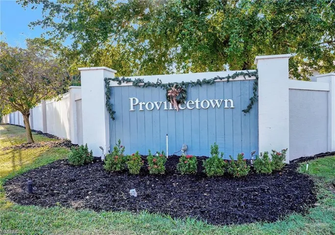 Location, Location, Location! – Convenient to everything Fort Myers has to offer