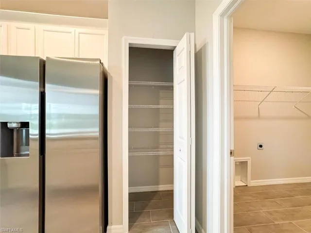 512 Nw 25th Ave, Cape Coral, Florida 33993