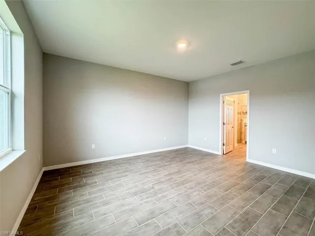 512 Nw 25th Ave, Cape Coral, Florida 33993