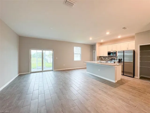 512 Nw 25th Ave, Cape Coral, Florida 33993