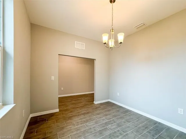 512 Nw 25th Ave, Cape Coral, Florida 33993