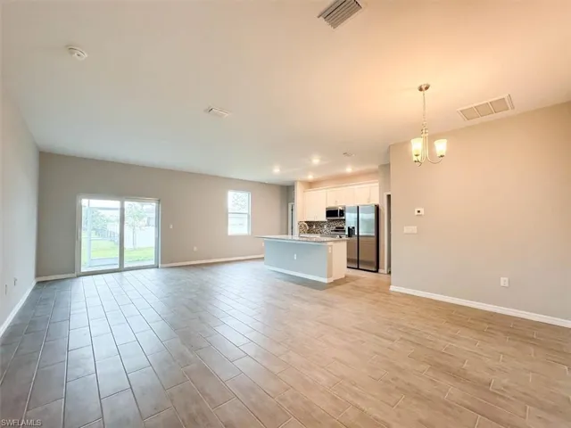 512 Nw 25th Ave, Cape Coral, Florida 33993
