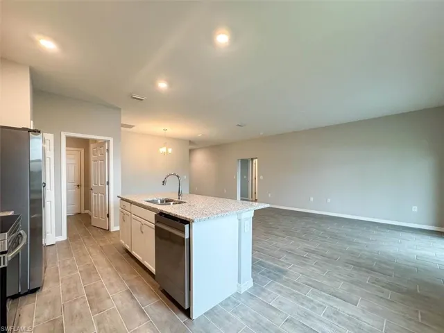 512 Nw 25th Ave, Cape Coral, Florida 33993