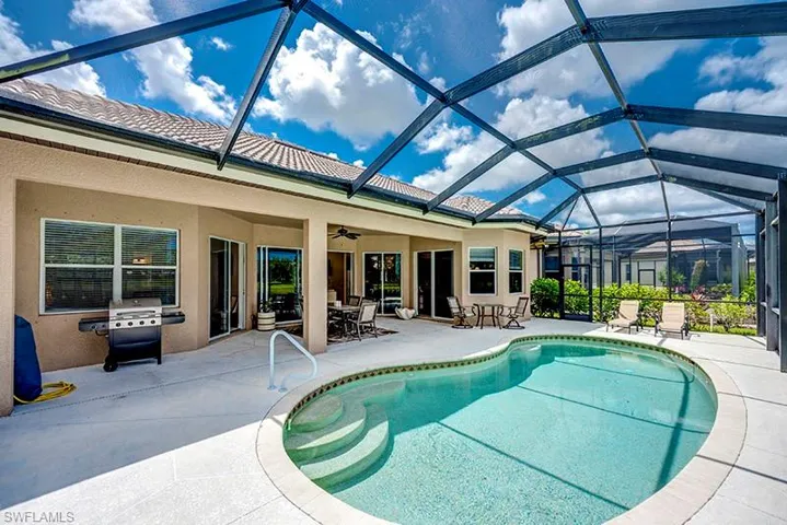 6101 Dogleg Dr, Naples, Florida 34113