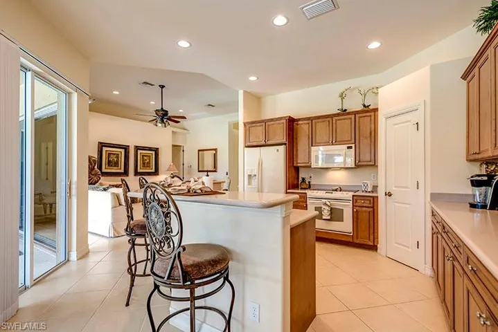 6101 Dogleg Dr, Naples, Florida 34113