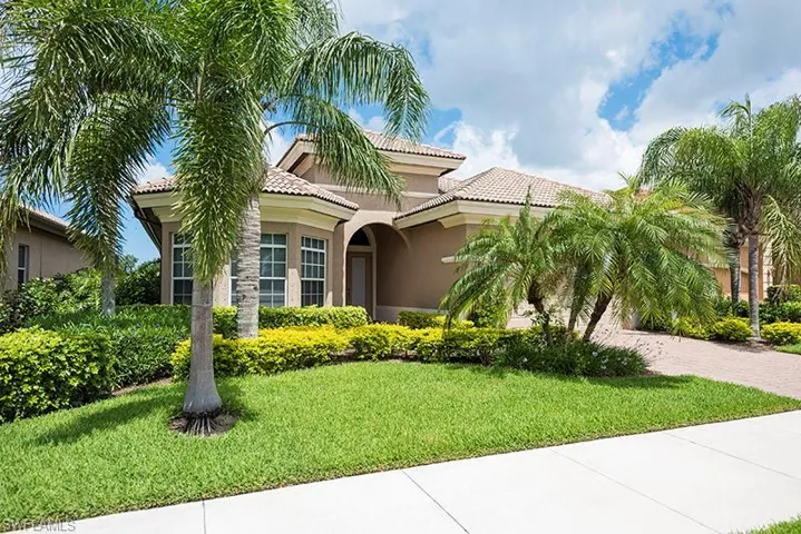 6101 Dogleg Dr, Naples, Florida 34113